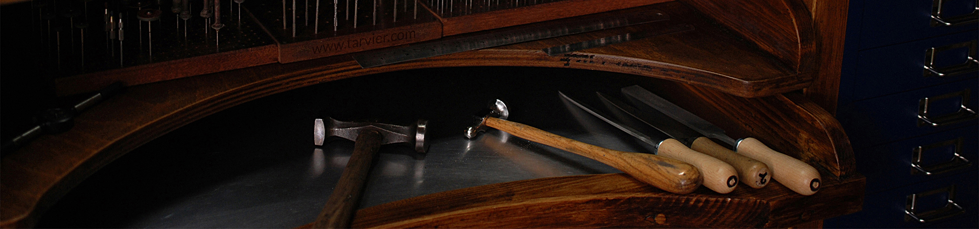 Jewellers and silversmith repair bench